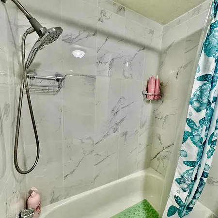 Seattle Home With 2 Bedrooms A King Bed Queen Bed And An Extra Sofa Bed Located 10 Minutes From Seatac Airport And 20 Minutes From Downtown Exterior foto