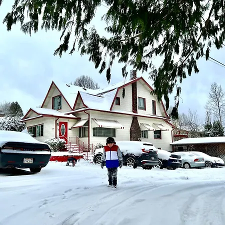 Seattle Home With 2 Bedrooms A King Bed Queen Bed And An Extra Sofa Bed Located 10 Minutes From Seatac Airport And 20 Minutes From Downtown Exterior foto